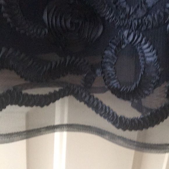 New with tag beautiful skirt size 6 - Picture 4 of 7